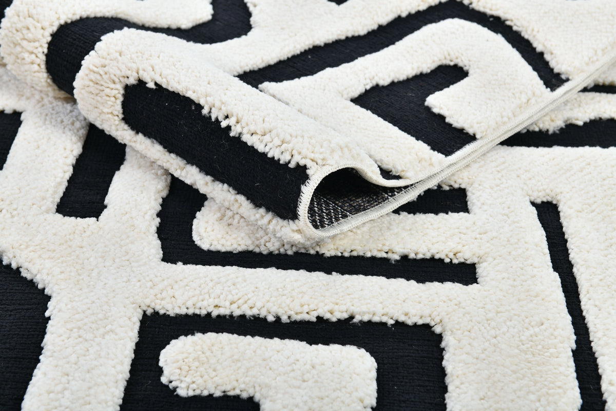 Moroccan Abstract Maze Geometric Powerloom Rugs - Contemporary White & Black