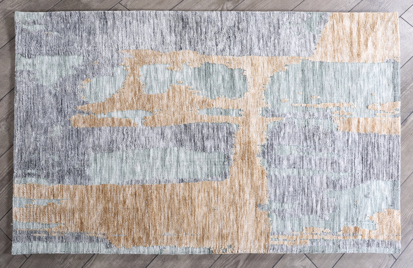 Modern High Low Gold Rugs | Abstract Pattern